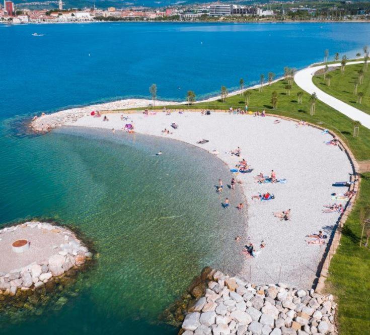 Apartment Kp With Parking Capodistria Esterno foto