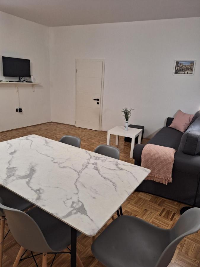 Apartment Kp With Parking Capodistria Esterno foto