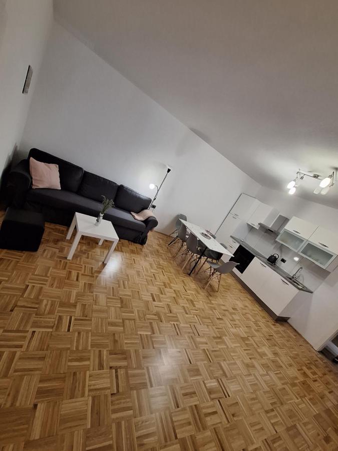 Apartment Kp With Parking Capodistria Esterno foto